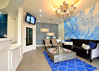 Downey Cosmetic Dentists Hadis Reyhani, DDS - DOWNEY FAMILY & COSMETIC DENTISTRY