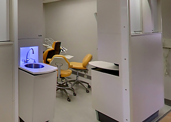 Oakland Dentists Hai Huang, DDS - LAKE MERRITT DENTAL