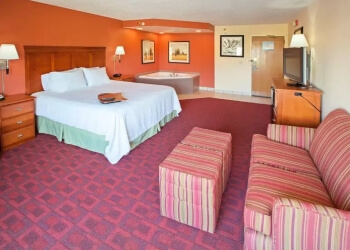 Hampton Inn Joliet - I-55 - Joliet, IL Hotels - Hotel Room Image