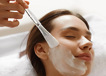 Sterling Heights Spas Hand & Stone Massage and Facial Spa