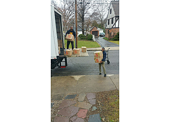 New Haven Moving Companies Hands on Moving