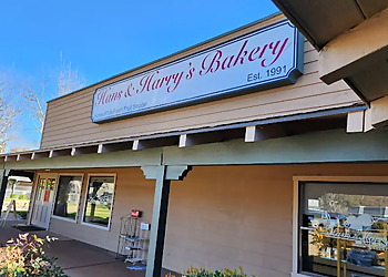 San Diego Cakes Hans & Harry's Bakery