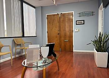 Hollywood Dentists Hans Sperling, DMD - DENTAL CARE CENTER OF HOLLYWOOD