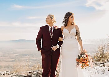 Little Rock Wedding Photographers Heather Jenkins Photography