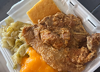 St Petersburg Food Trucks Heavy's Food Truck