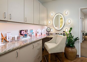 Chula Vista Plastic Surgeon Hector Salazar-Reyes, MD, FACS - LA JOLLA COSMETIC SURGERY PRACTICE