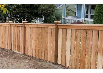 3 Best Fencing Contractors in Seattle, WA - Expert Recommendations