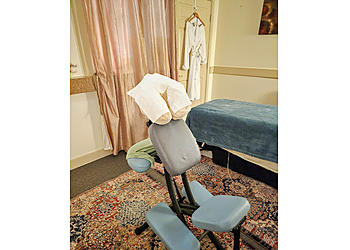 Modesto Massage Therapy Helping Hands Massage & Aromatherapy