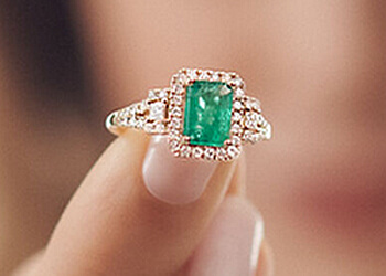 Helzberg Diamonds Concord - Concord, CA Jewelry - Sample Image
