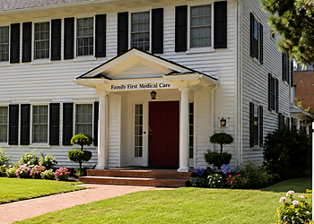 Henry Rivera Kaw, MD - Fullerton, CA Primary Care Physicians - Clinic Exterior Image
