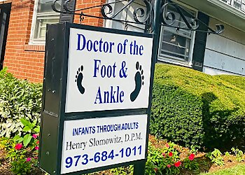 Paterson Podiatrists Henry Slomowitz, DPM