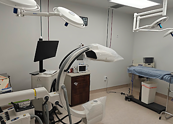 Heritage Animal Hospital Urgent Care and Surgical Center - Fontana, CA Veterinary Clinics - Medical Procedure Image