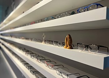 Bakersfield Pediatric Optometrists Hernake S Takhar, OD - TAKHAR EYE CARE