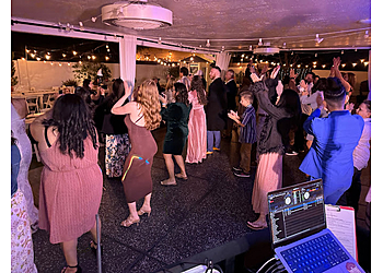 Gilbert Djs Hernandez Entertainment L.L.C.