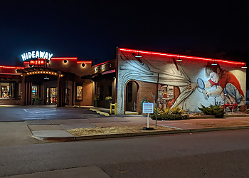 Tulsa Pizza Places Hideaway Pizza