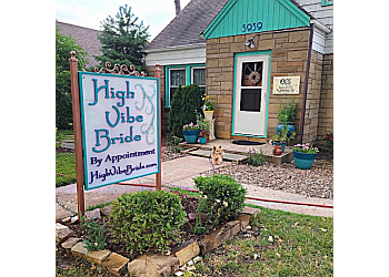 High Vibe Bride Kansas City Bridal Shops
