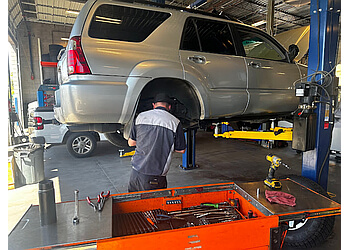 Highline Car Care - Gilbert, AZ Car Repair Shops - Workplace Image