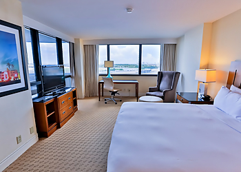 Miami Hotels Hilton Miami Airport Blue Lagoon