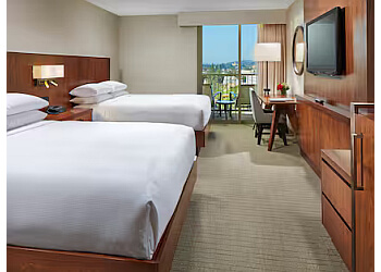 Hilton Pasadena - Pasadena, CA Hotels - Hotel Room Image