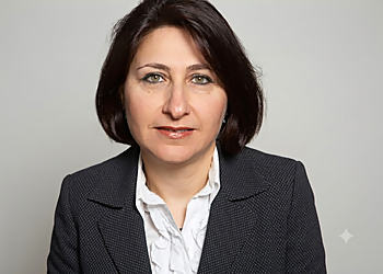 Hiyad Al-Husaini, MD - Yonkers, NY Plastic Surgeons - Doctor Portrait Image