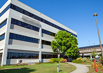 Vancouver Neurosurgeons Hoang N. Le, MD - REBOUND NEUROSURGERY VANCOUVER