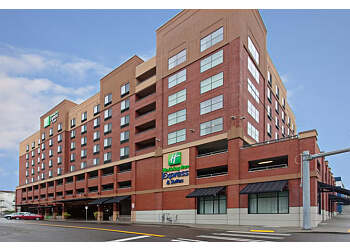 Holiday Inn Express & Suites Tacoma Hotels