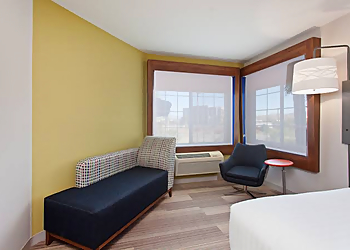 Corona Hotels Holiday Inn Express & Suites Corona