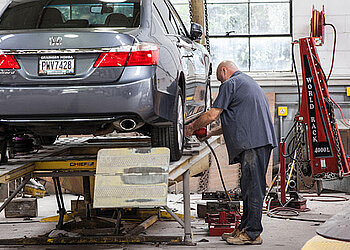 Hollingsworth Auto Service, Inc. - Savannah, GA Auto Body Shops - Work Image