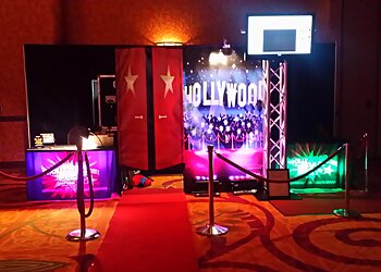 Omaha Photo Booth Companies Hollywood Star Photo Booth