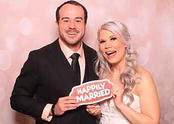 Phoenix Photo Booth Companies Hollywood Style Photobooths