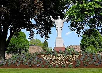 Hayward Funeral Homes Holy Sepulchre Cemetery