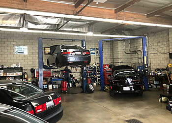 Honcura Inc. - Glendale, CA Car Repair Shops - Workplace Image