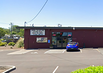 Honky Tonk Bar & Grill Salem Night Clubs image 1