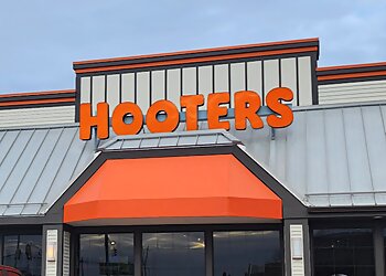 Madison Sports Bars Hooters