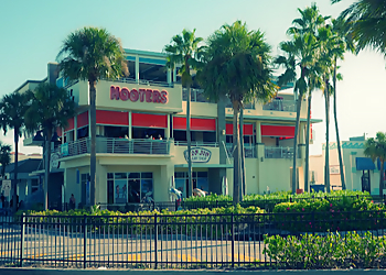 Clearwater Sports Bars Hooters Clearwater