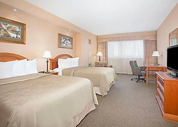 Topeka Hotels Hotel Topeka At City Center