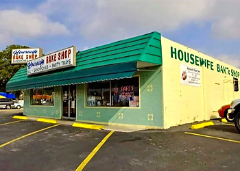 Tampa Cakes Housewife Bakery & Cafe