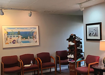 Howard Roesen, DPM - Newport News, VA Podiatrists - Waiting Room