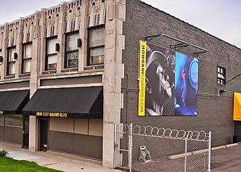 Detroit Commercial Photographers Howrani Studios