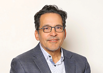 Hugo Valdes - ALLSTATE INSURANCE Hugo Valdes - Grand Prairie, TX Insurance Agents - Professional Portrait Image