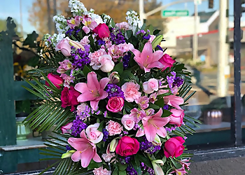 Hummingbird Florist - Escondido, CA Florists - Flower Image