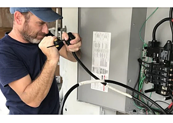 IVOLT Electrician - Hollywood, FL Electricians - Technician Portrait Image