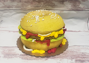 Cedar Rapids Cakes Iced Bakery