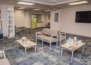 Igor Turok, MD - New Haven, CT Pain Management Doctors - Clinic Interior Image