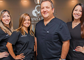 Miami Gynecologists Ileana Perez, MD - LIEVANO PEREZ AND ASSOCIATES