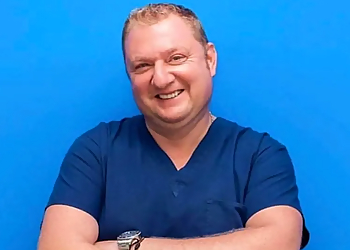 Ilya Freyberg DDS PA - SMILE ON US DENTAL  Hollywood Dentists image 1