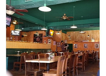 Impellizzeri's Pizza - Louisville, KY Pizza Places - Outdoor Sitting