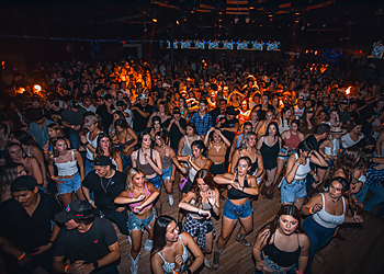 Fullerton Night Clubs InCahoots