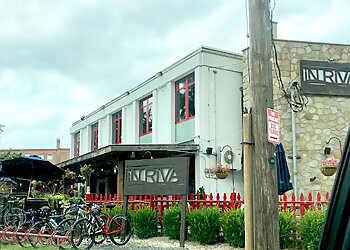 Philadelphia Pizza Places In Riva