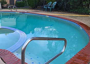 Seattle Pool Services Independently Dunn, LLC